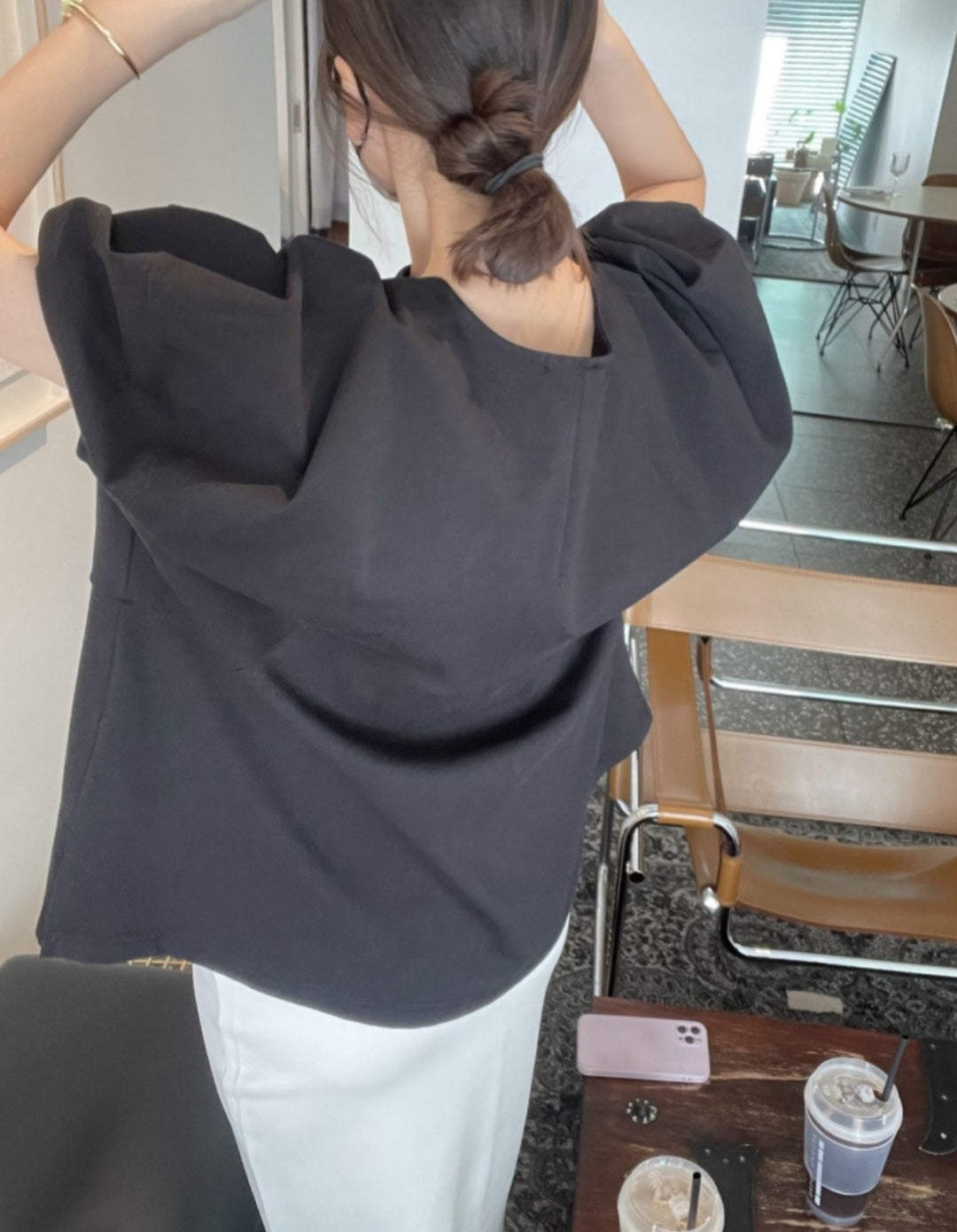 퍼프볼륨 티셔츠