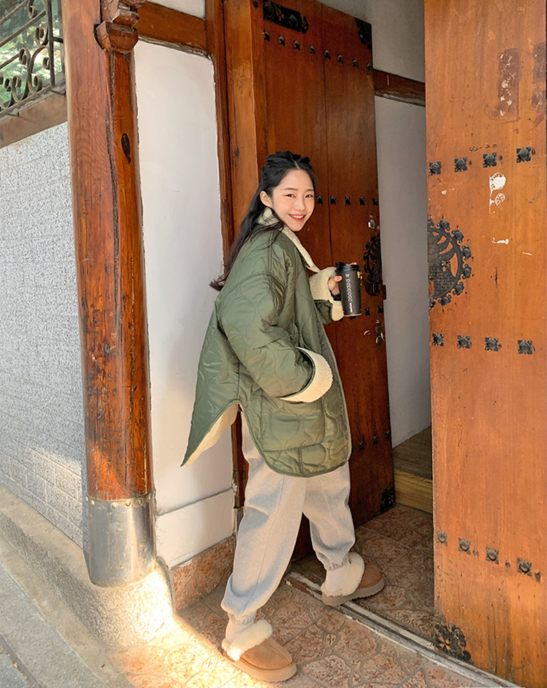 덤블카라 퀼팅 하프패딩