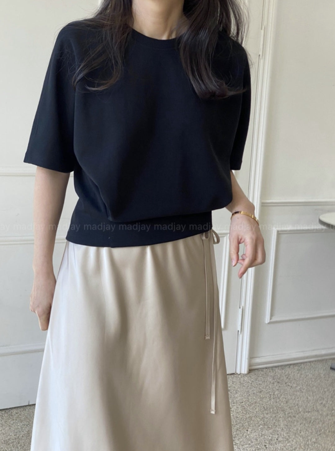 언더 T + 컬리스커트 (카키소량)