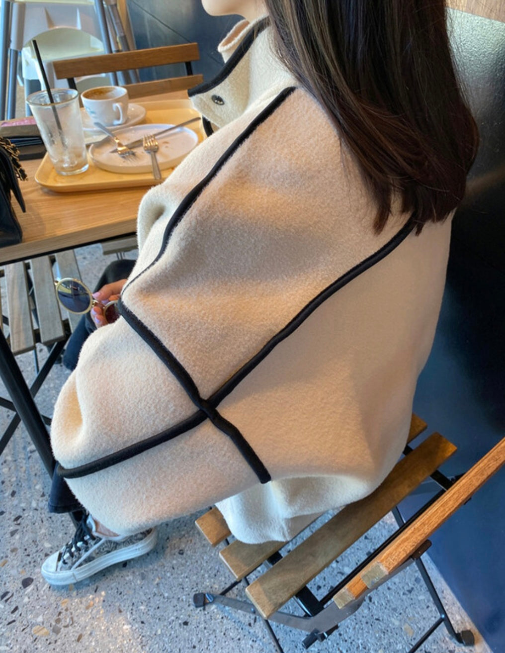 배색 포인트 집업 자켓