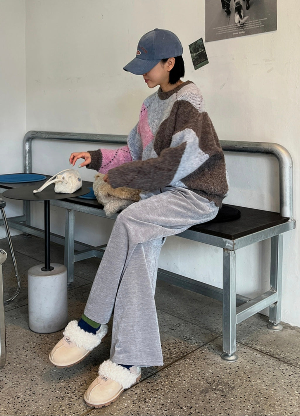 폭닥 아가일 루즈핏 니트
