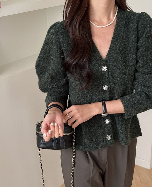 크리스탈 버튼 니트가디건