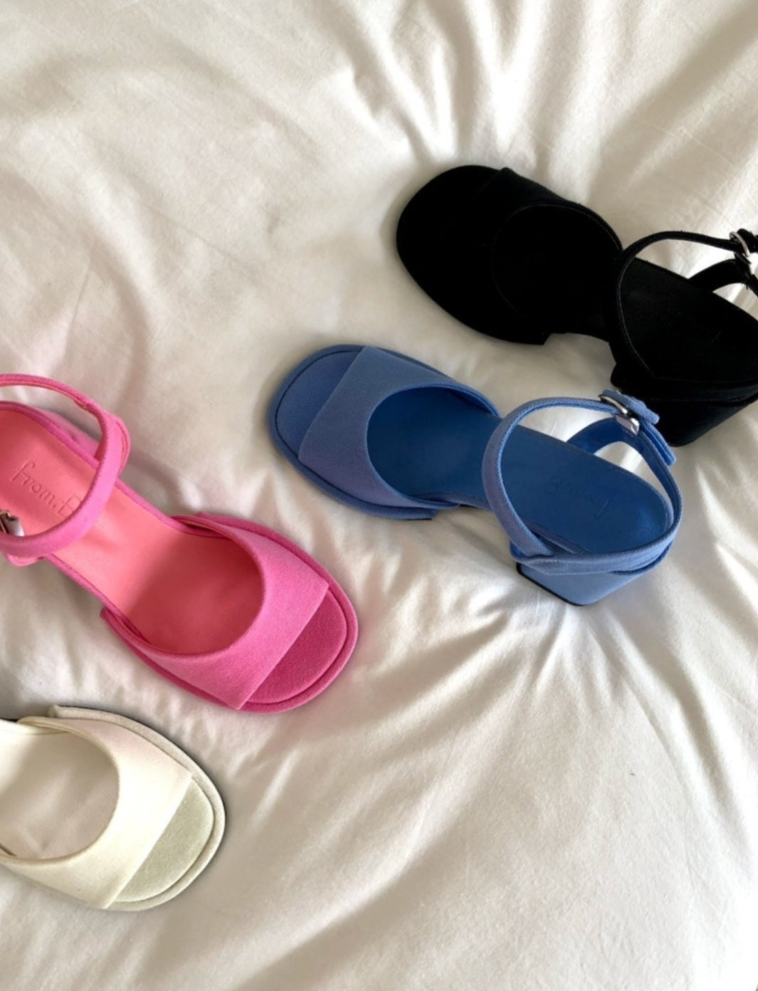 비비드 컬러 샌들 9cm