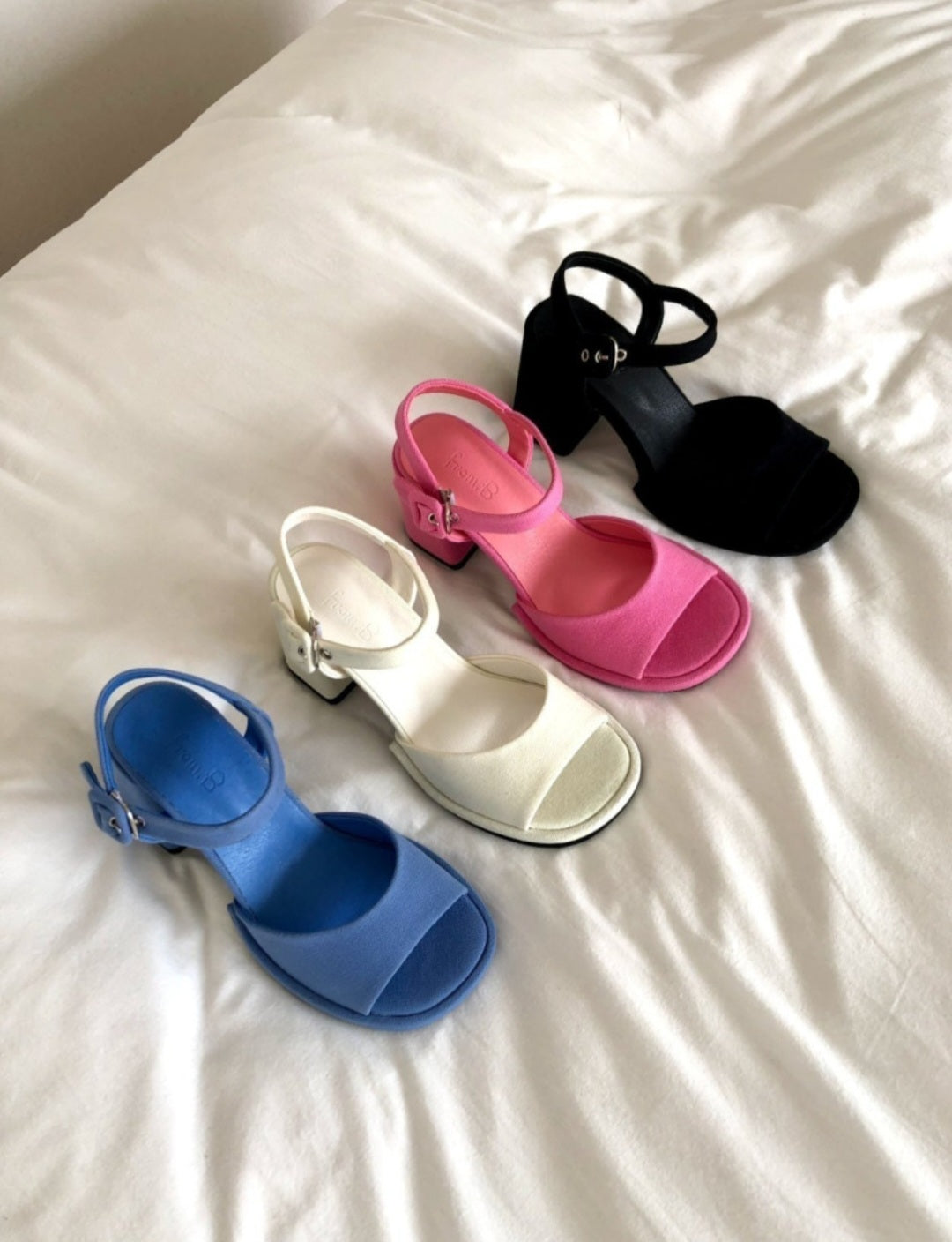 비비드 컬러 샌들 9cm