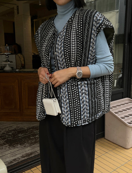 자넷 박시핏 패딩조끼