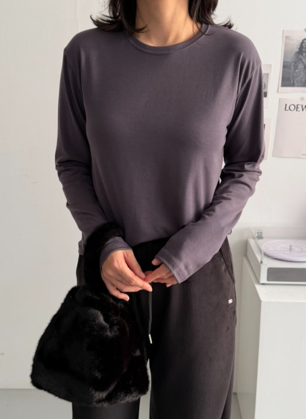 (1+1) 하루종일 따숩 텐션기모 라운드티