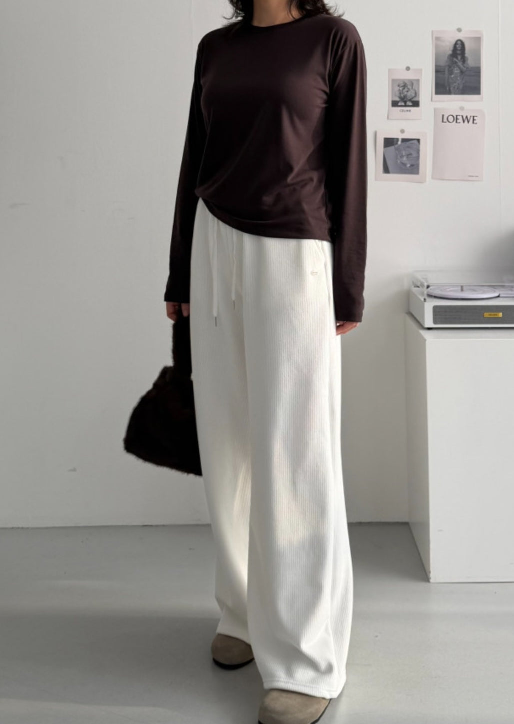 (1+1) 하루종일 따숩 텐션기모 라운드티