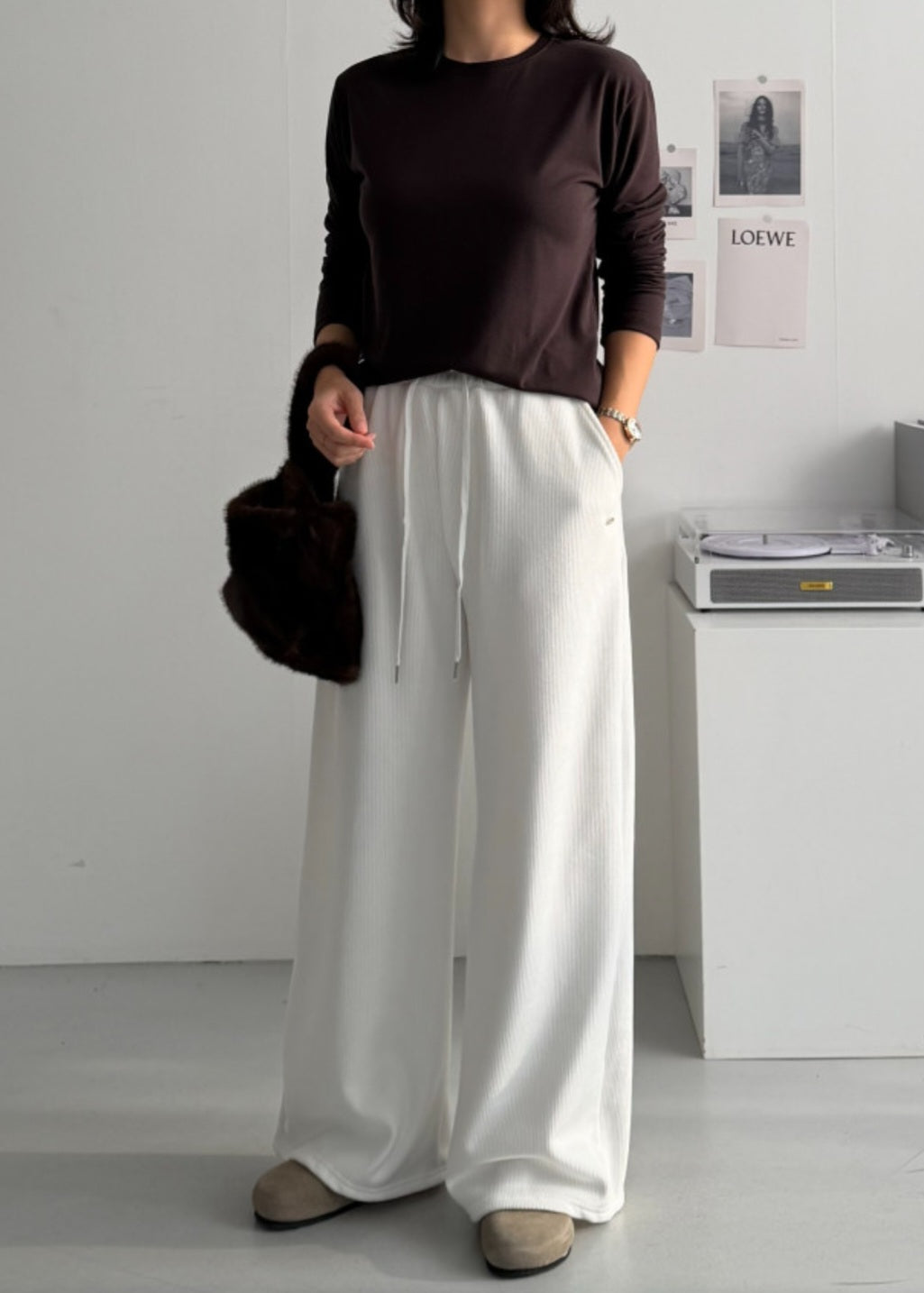 (1+1) 하루종일 따숩 텐션기모 라운드티