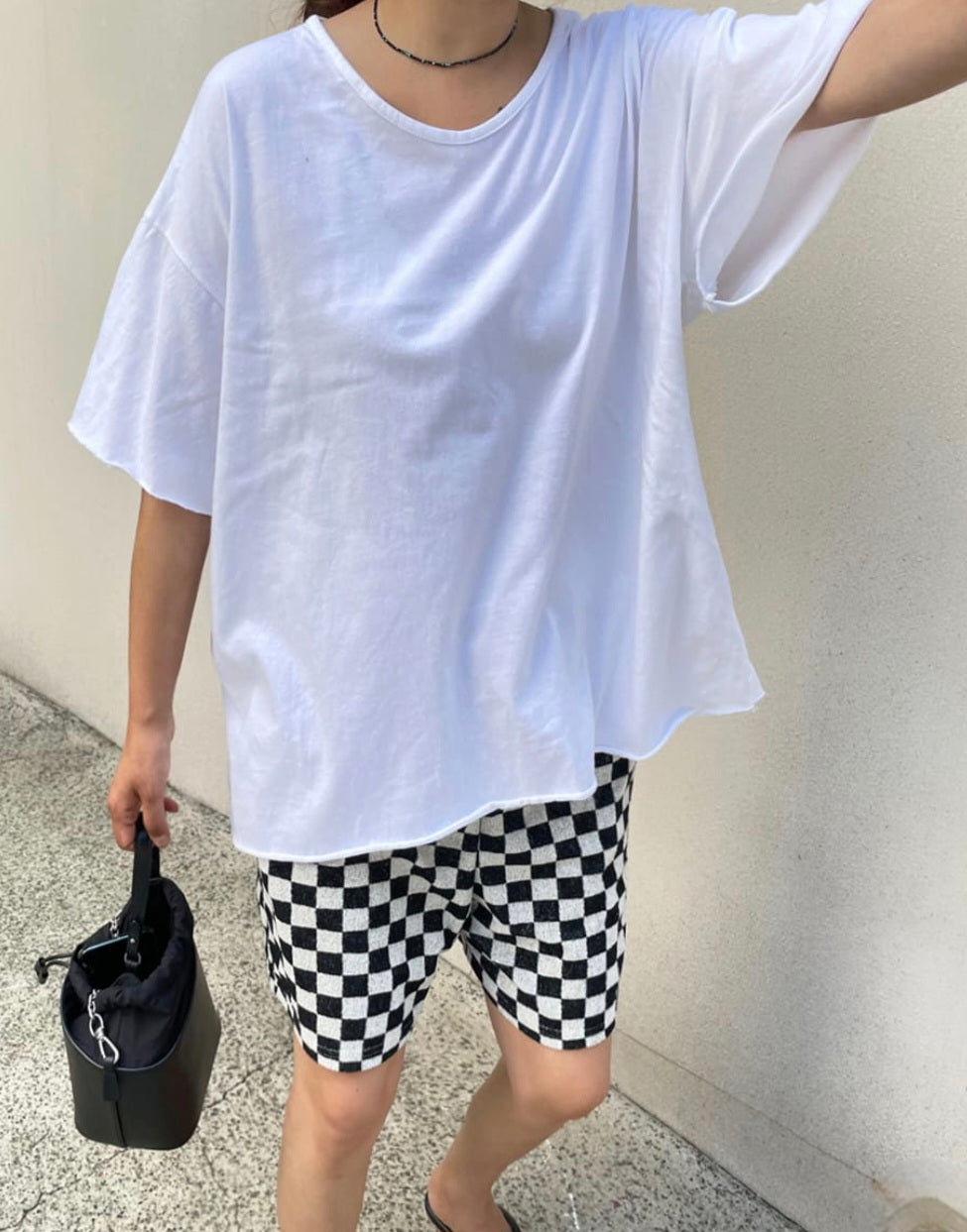 브이넥 데끼 반팔티