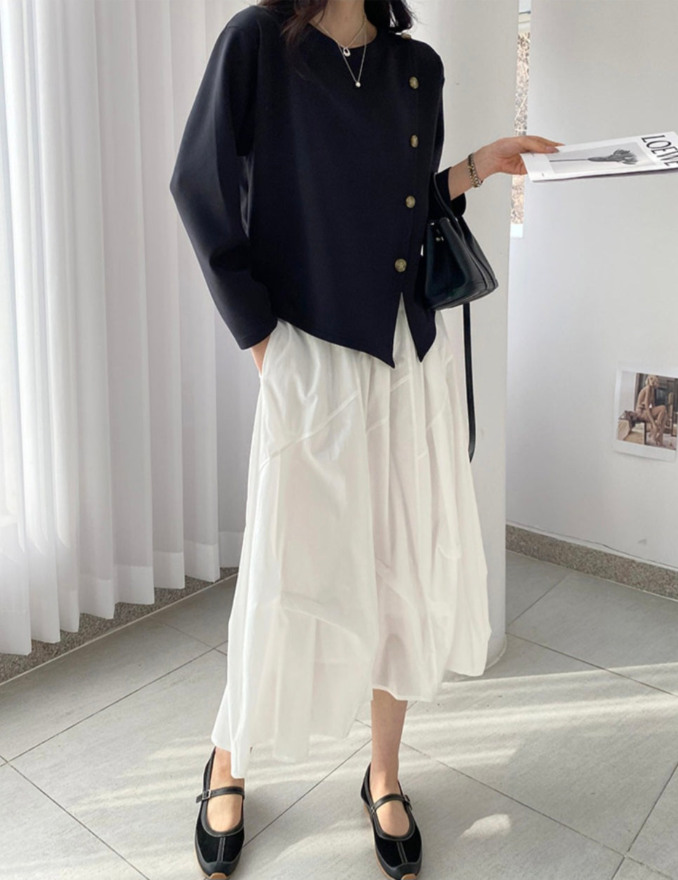 ⏩️ 사선 버튼 티셔츠