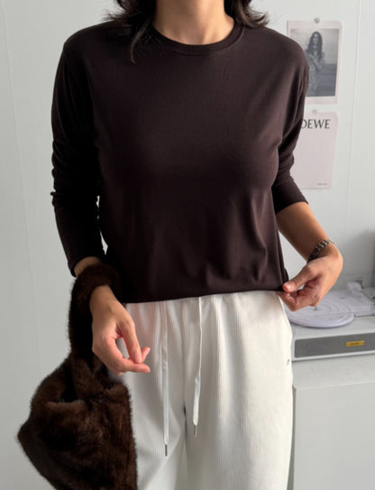 (1+1) 하루종일 따숩 텐션기모 라운드티