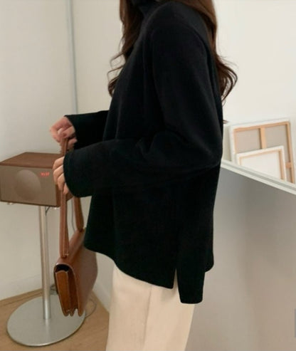 테일 루즈핏 목폴라