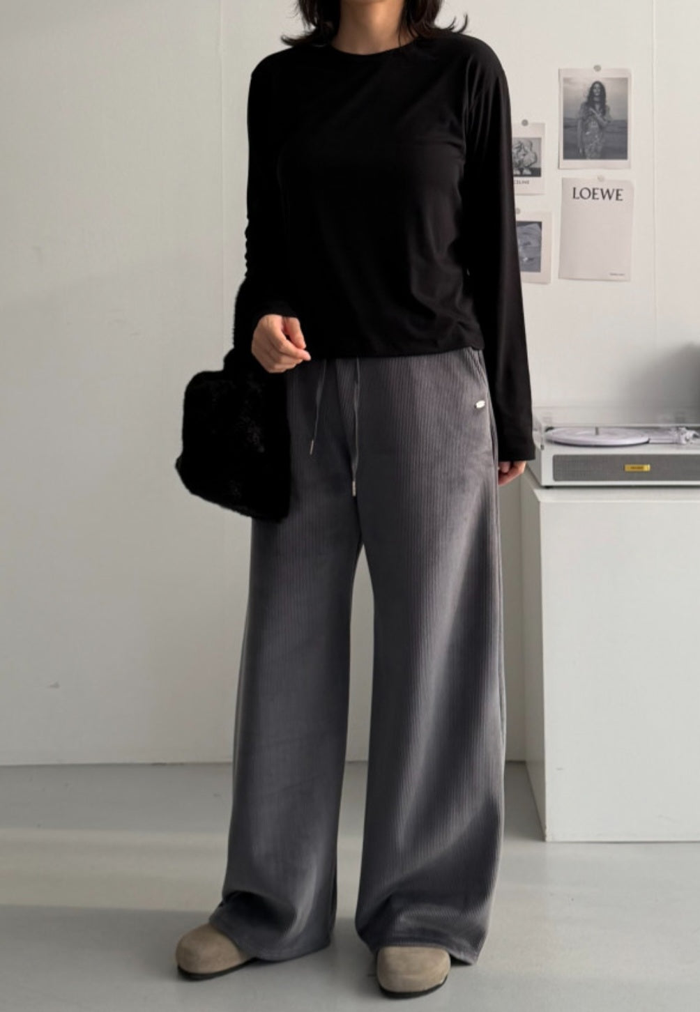 (1+1) 하루종일 따숩 텐션기모 라운드티