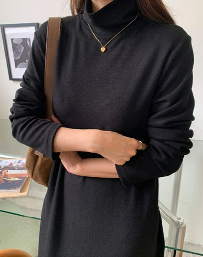 터들넥 루즈핏 니트 롱 원피스