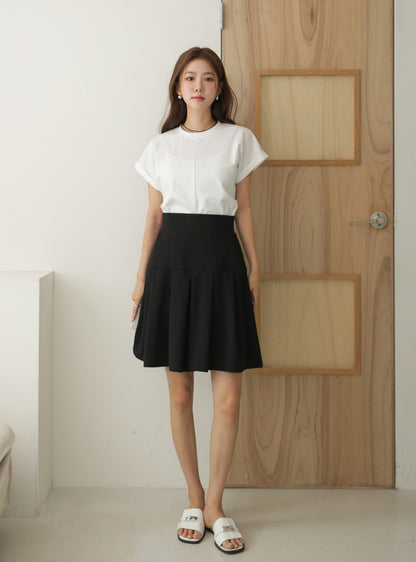 ⭐️ 앞트임 포인트 라운드T [2size]