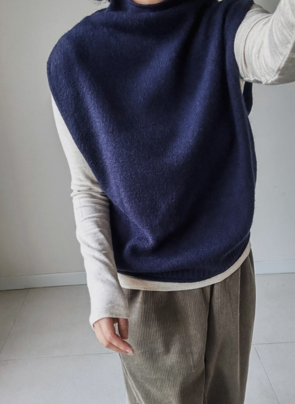 (NEW) 돌돌이 반폴라 니트조끼