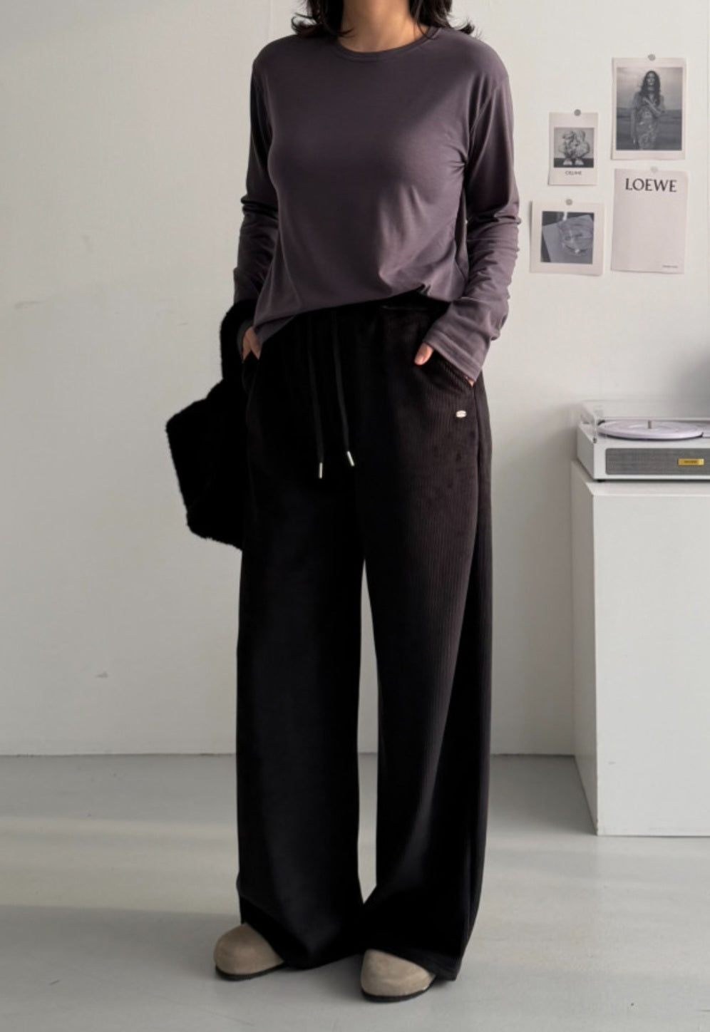 (1+1) 하루종일 따숩 텐션기모 라운드티