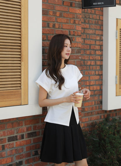 ⭐️ 앞트임 포인트 라운드T [2size]