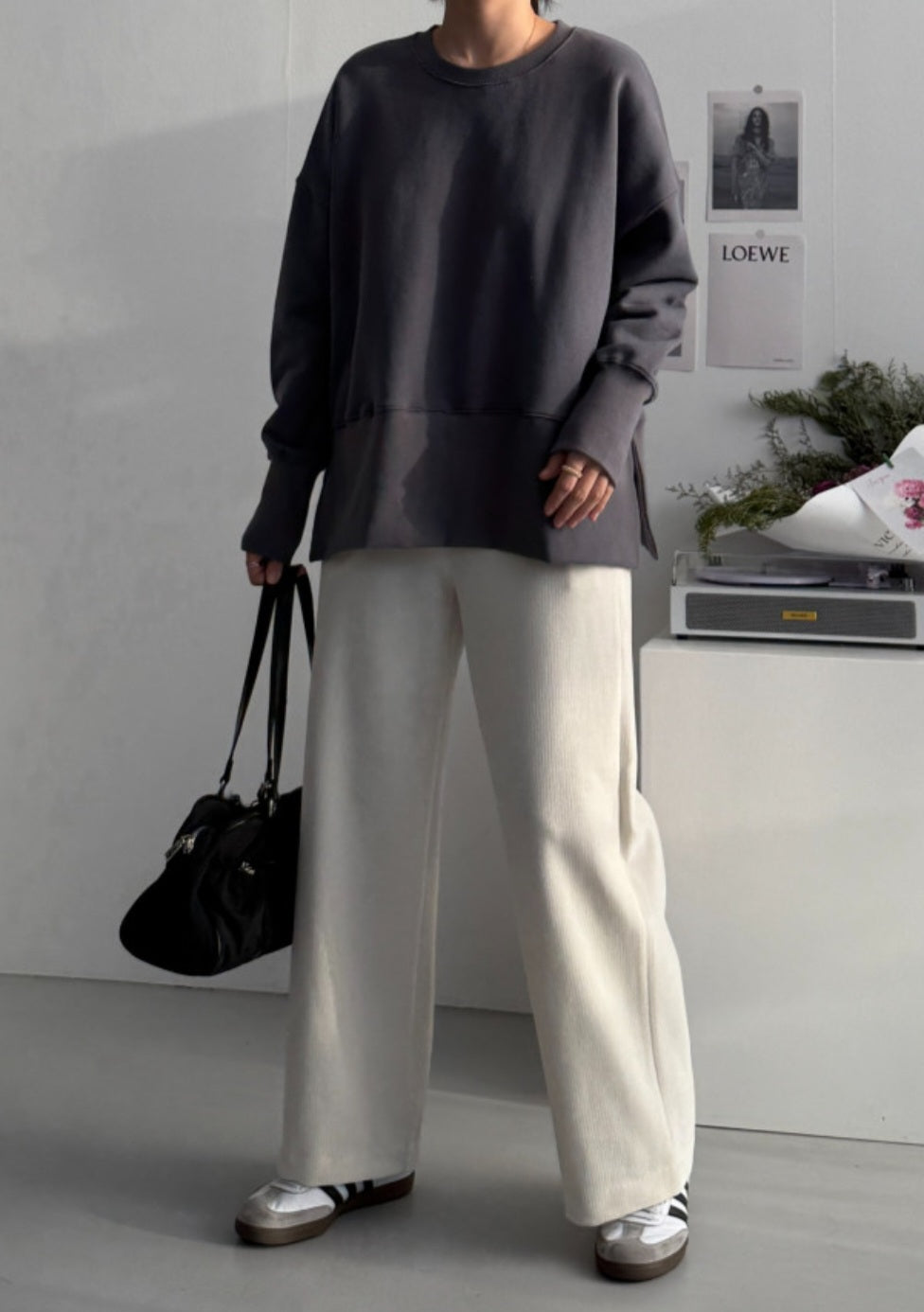 시보리 트임 맨투맨