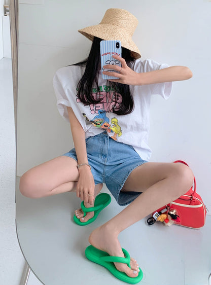 🏖 2) 캐릭터 티셔츠