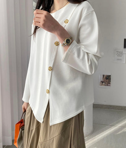 ⏩️ 사선 버튼 티셔츠