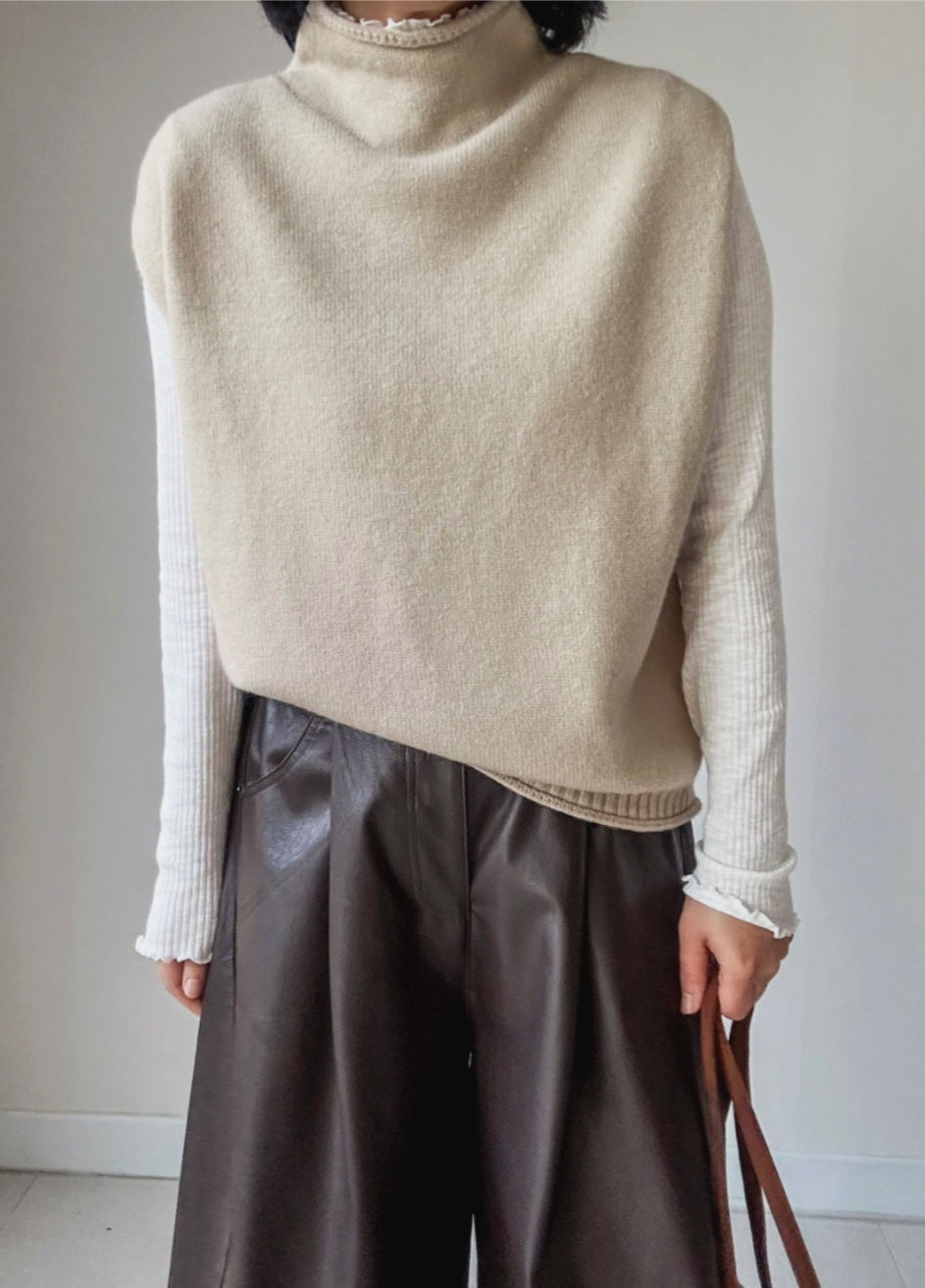 (NEW) 돌돌이 반폴라 니트조끼