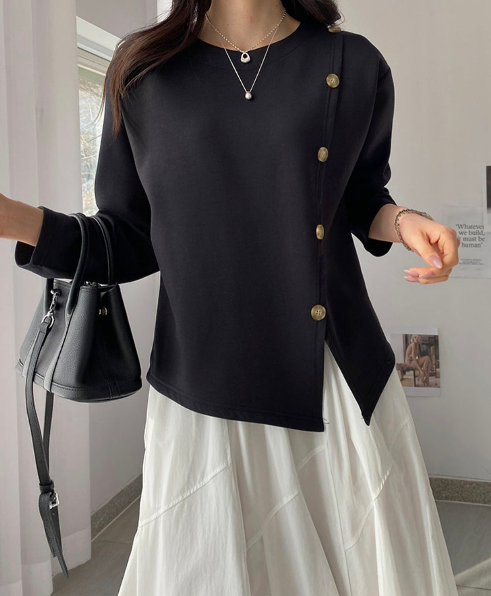 ⏩️ 사선 버튼 티셔츠