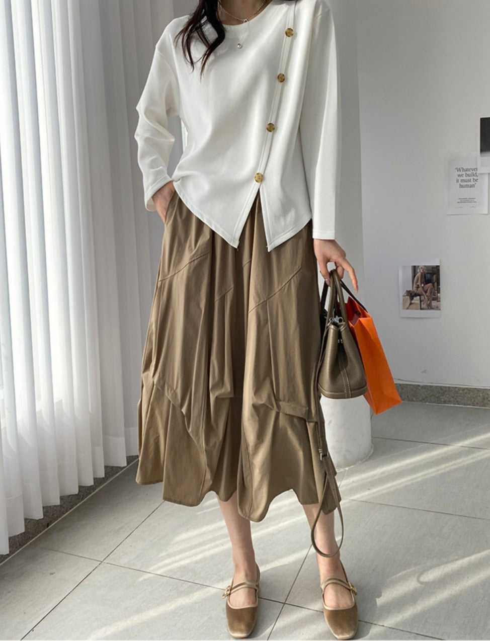 ⏩️ 사선 버튼 티셔츠